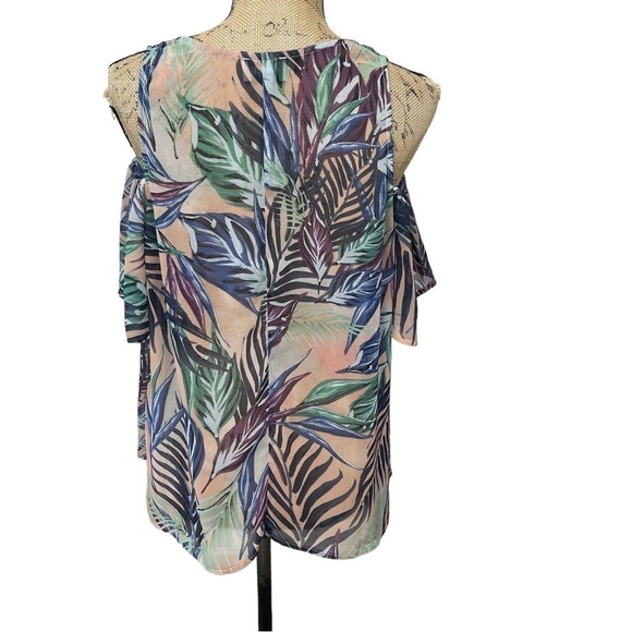 Show Me Your Mumu Hazel Palm Ruffle Cold Shoulder - Picture 9 of 12